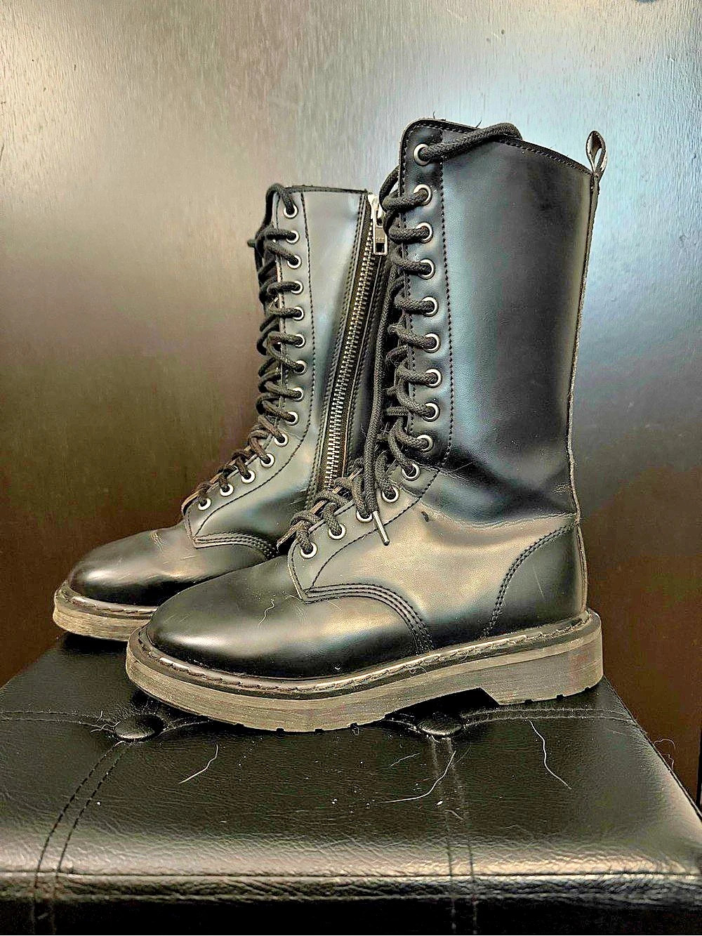 Demonia Bolt 300 Combat Boots 7M 9W